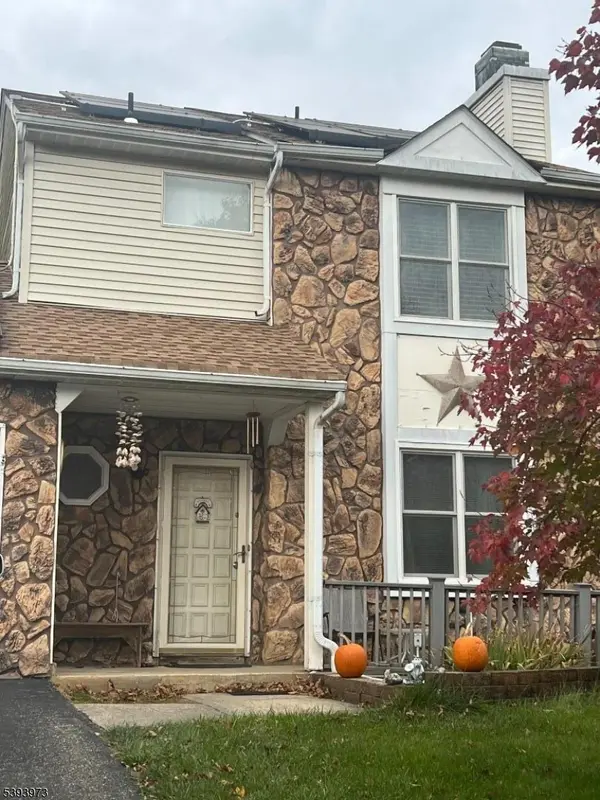 48 Woodland Way, South Brunswick Twp., NJ 08810