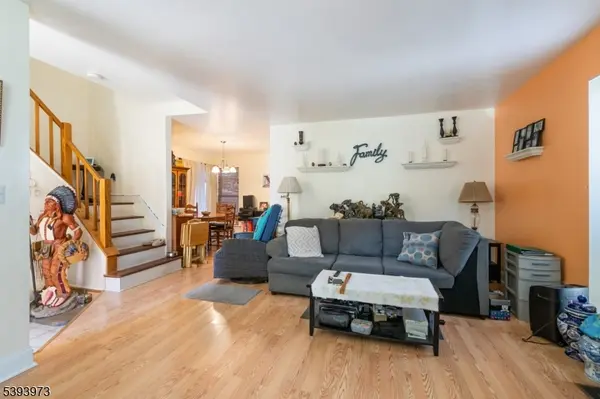 48 Woodland Way, South Brunswick Twp., NJ 08810