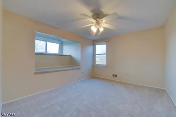 4 Hawthorne Pl, Bernards Twp., NJ 07920