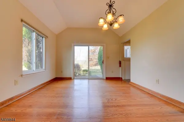 4 Hawthorne Pl, Bernards Twp., NJ 07920