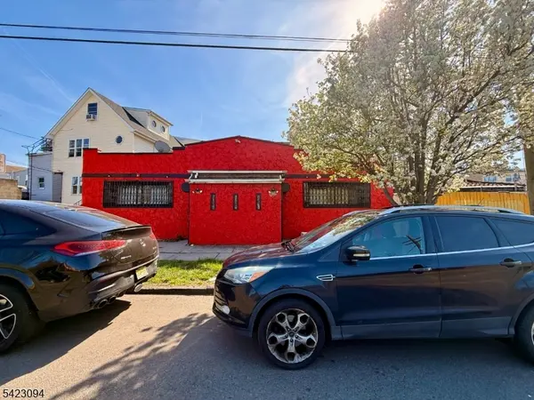 645 Magnolia Ave, Elizabeth City, NJ 07206