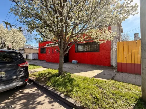 645 Magnolia Ave, Elizabeth City, NJ 07206