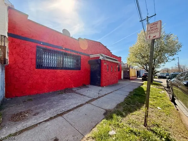 645 Magnolia Ave, Elizabeth City, NJ 07206