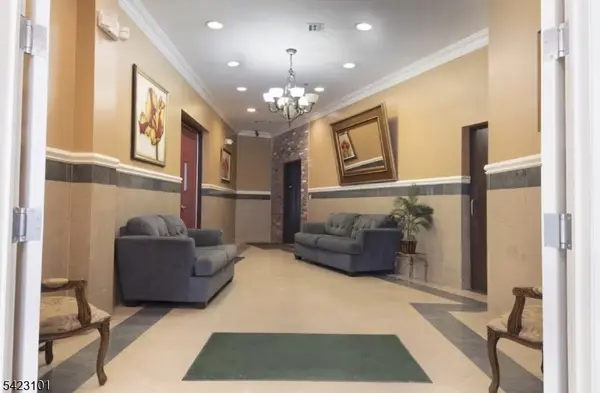 15-19 Tichenor Ln #403, Newark City, NJ 07114