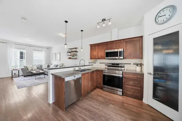 1001 8 ST NW #4803, Airdrie, AB T4B0W3