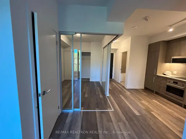 250 Lawrence AVE W #401, Toronto C04, ON M4N 1T4