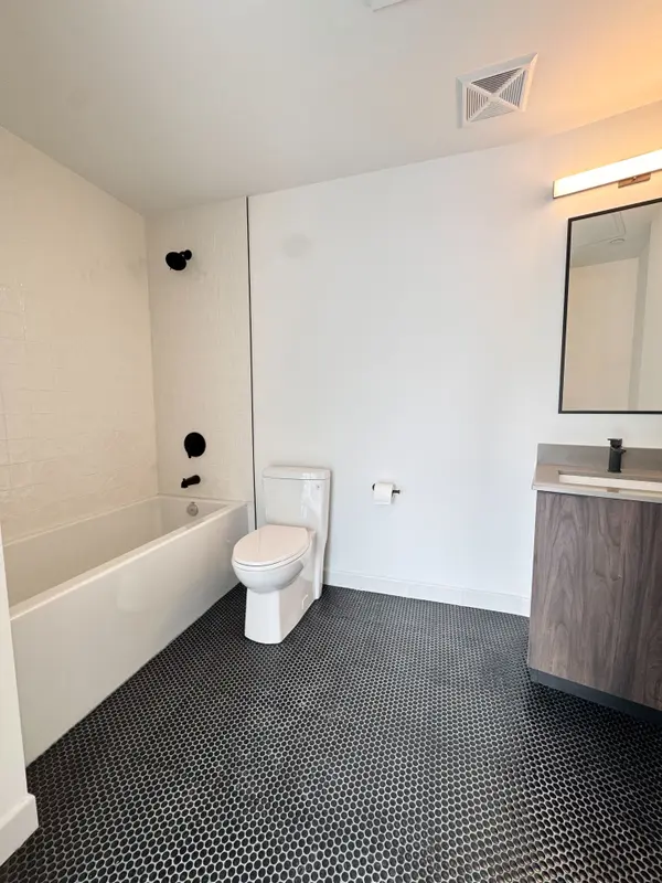 1635 MILITARY TRL #230, Toronto E10, ON M1C 1B2