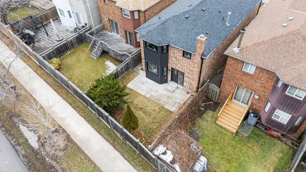 45 Chilmar CRES, Vaughan, ON L4J 6Y5
