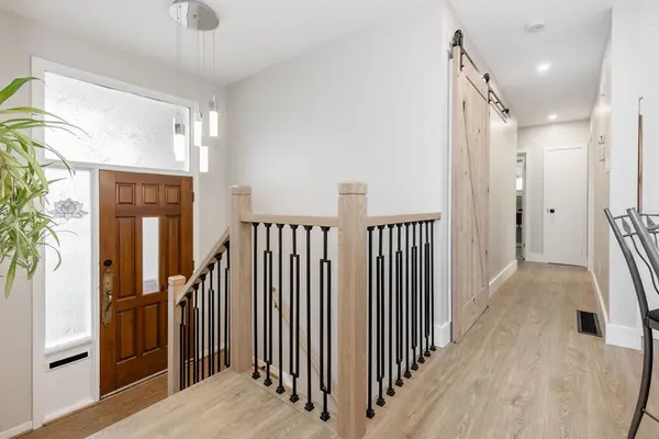 68 Ottaway AVE, Barrie, ON L4M 2X2