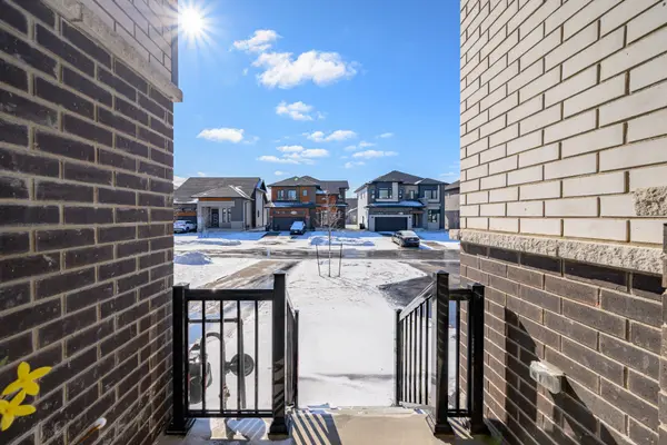 3050 Sandy Acres AVE, Severn, ON L3V 8P8