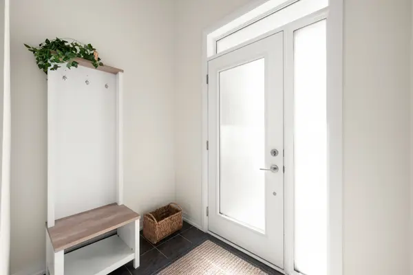 3050 Sandy Acres AVE, Severn, ON L3V 8P8