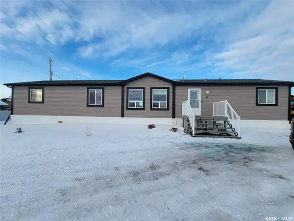 11 & 12 Mirror PLACE, Macklin, SK S0L 2C0