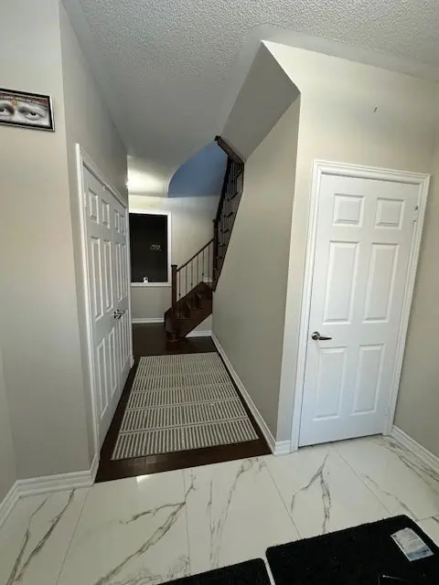 63 Royal Fern CRES, Caledon, ON L7C 4H1