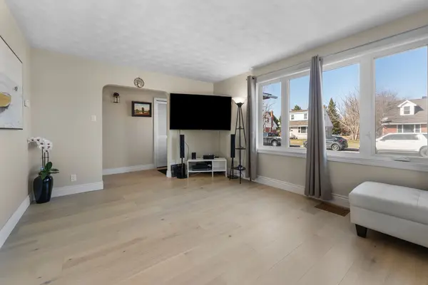 61 Third AVE, Arnprior, ON K7S 1Y6