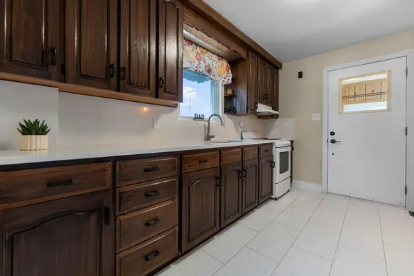 61 Third AVE, Arnprior, ON K7S 1Y6