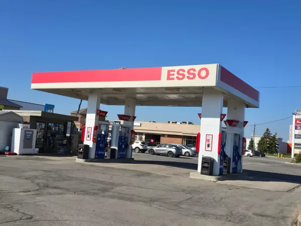 2200 Rymal RD E, Hamilton, ON L0R 1P0