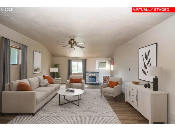 66 NW CARY ST, Winston, OR 97496