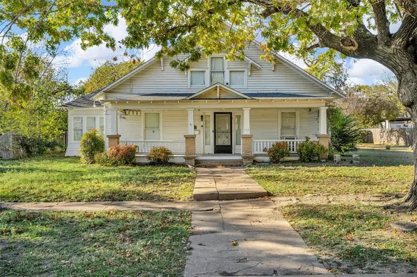 113 Williams Street, Waxahachie, TX 75165