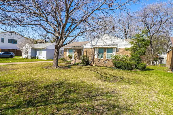 3729 Almazan Drive, Dallas, TX 75220
