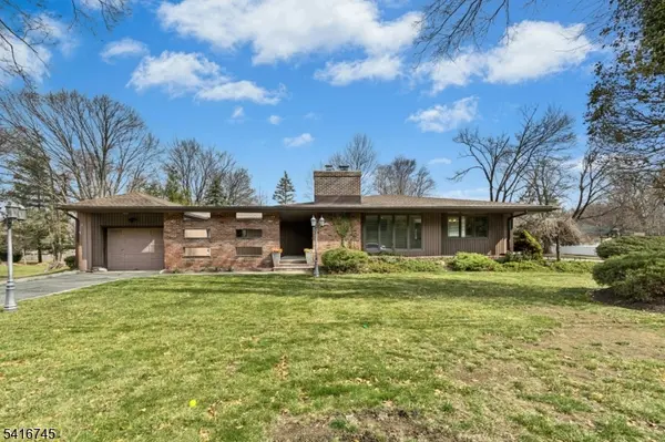 44 Maple Ave, Montville Twp., NJ 07058