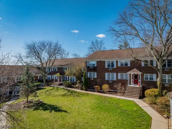 100 Pierson Miller Dr #22, Pompton Lakes Boro, NJ 07442