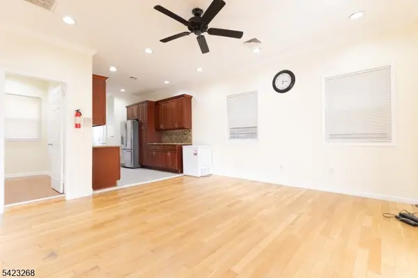 158 Terrace Ave, Jersey City, NJ 07307