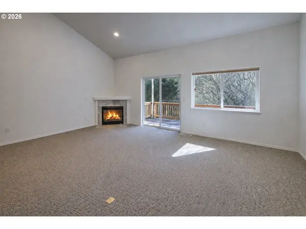 8025 NE 38TH AVE, Vancouver, WA 98665