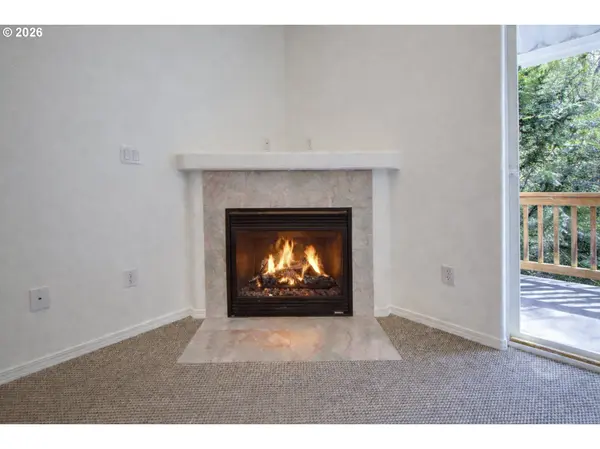 8025 NE 38TH AVE, Vancouver, WA 98665