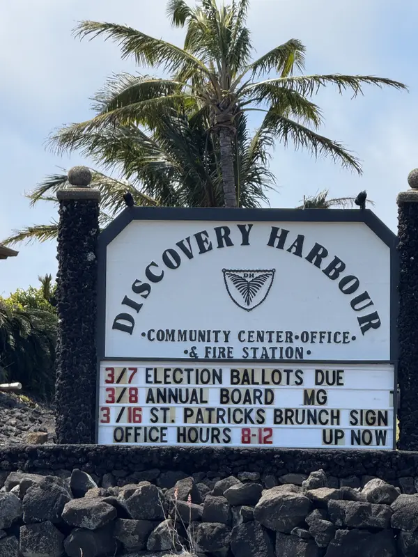 HEKAU ST, Naalehu, HI 96772