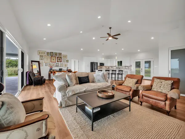 94-5774 KALAKAU ST, Naalehu, HI 96772