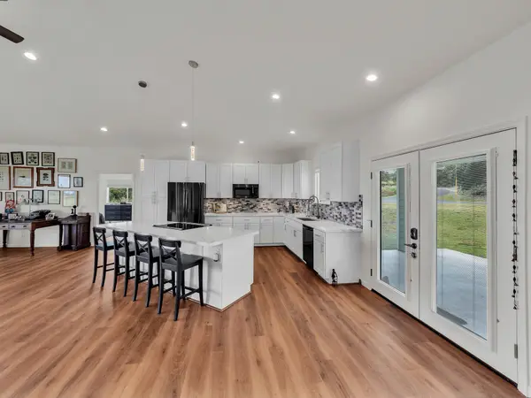 94-5774 KALAKAU ST, Naalehu, HI 96772