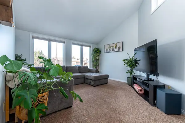 5411 26 Street, Lloydminster, AB T9V 2C5