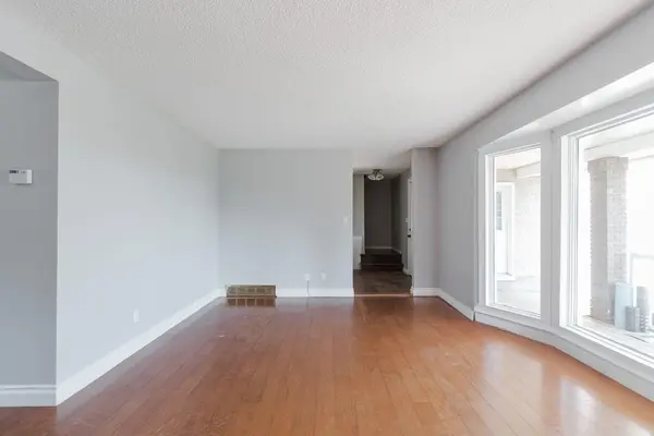 182 Sifton AVE, Fort Mcmurray, AB T9H 3S1