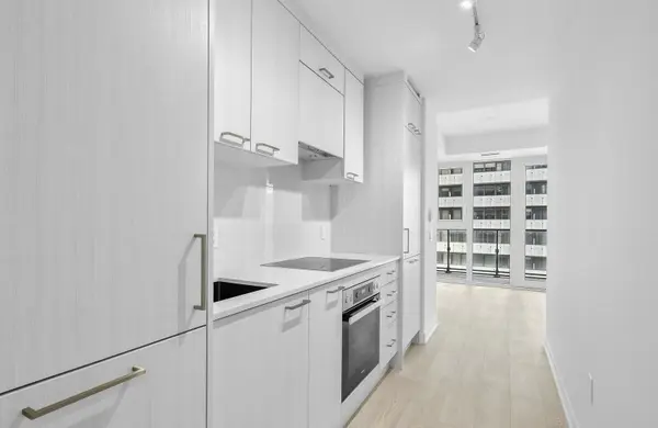 634 Church ST #1802, Toronto C08, ON M4Y 2G3