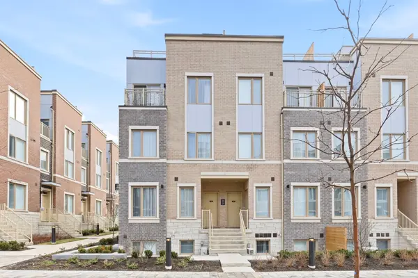 131 Honeycrisp CRES #TH #210, Vaughan, ON L4K 0N7