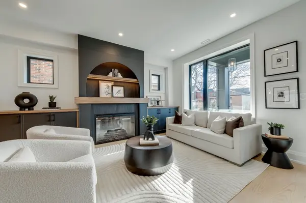 561 Durie ST, Toronto W02, ON M6S 3H2