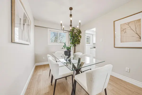 64 Bronte ST S #2, Milton, ON L9T 1Y8