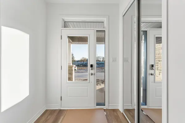 11 Vimy Ridge RD, Brampton, ON L7A 5M6