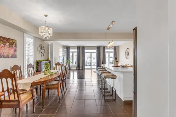 17 Dudley DR, Guelph, ON N1G 0E5