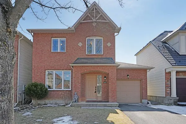 1011 Goward DR, Kanata, ON K2W 1H8