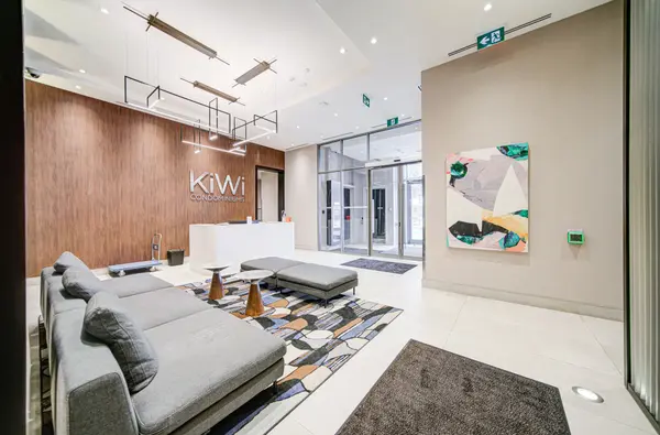 212 King William ST #703, Hamilton, ON L8R 3P2