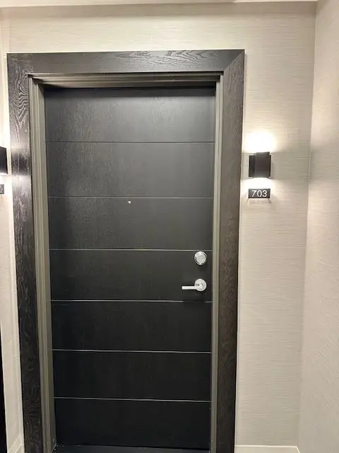 212 King William ST #703, Hamilton, ON L8R 3P2