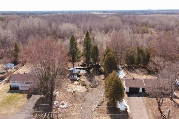 4984 Bowesville RD, Blossom Park - Airport And Area, ON K1X 1C1