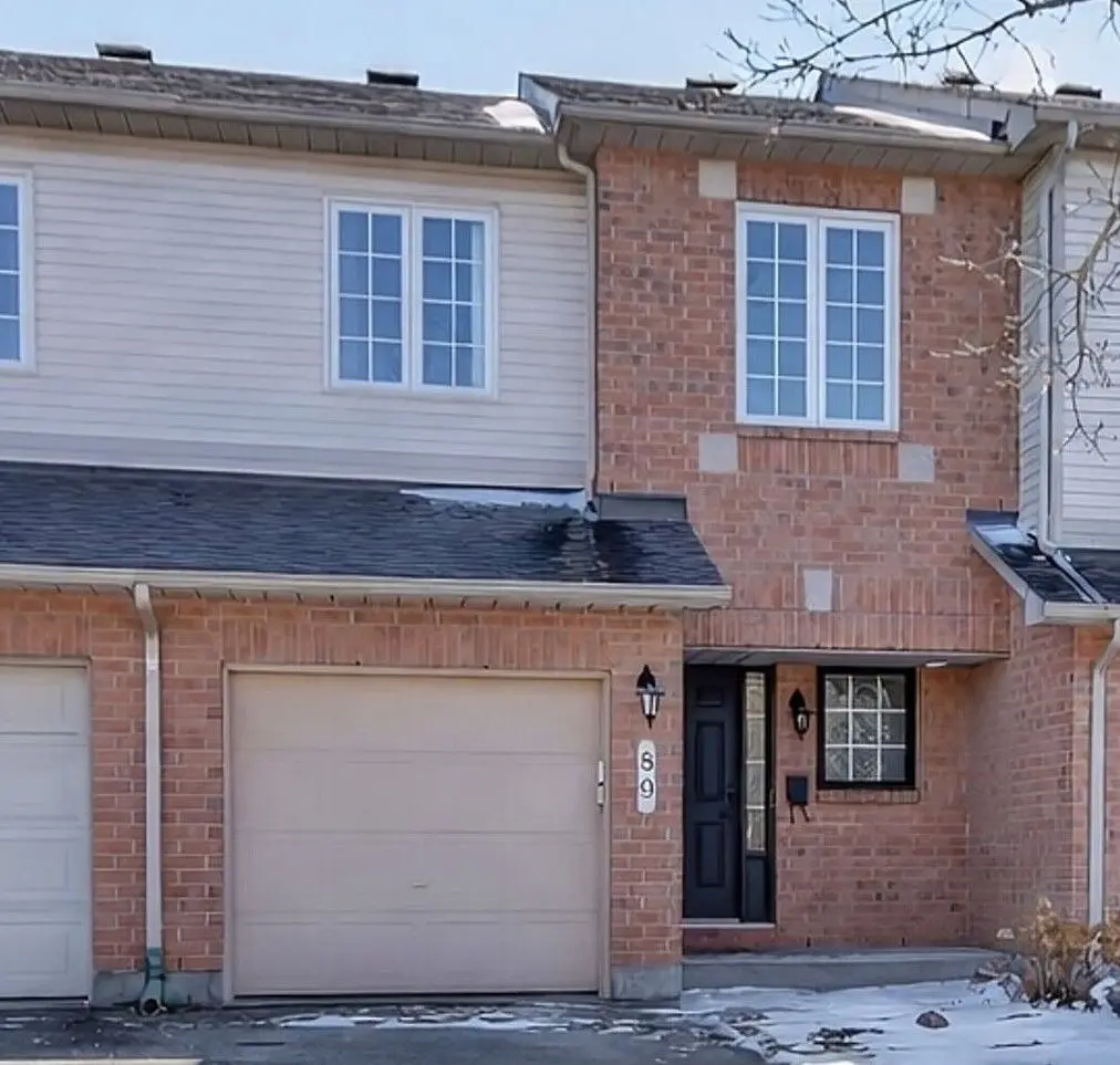 89 Flowertree CRES N, Kanata, ON K2M 2R7
