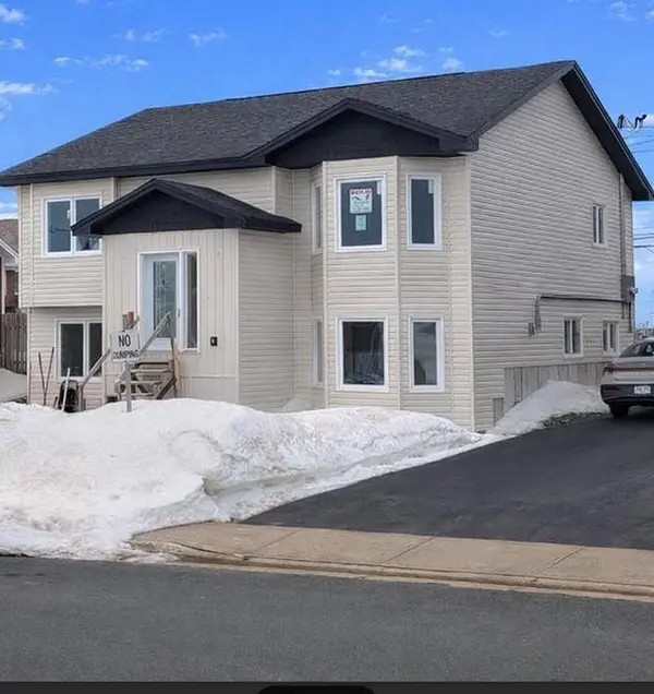 43 Finlaystone Drive, Mount Pearl, NL A1A 0E2