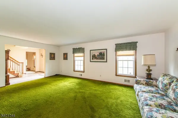 5 BROOK CT, Parsippany-troy Hills Twp., NJ 07054