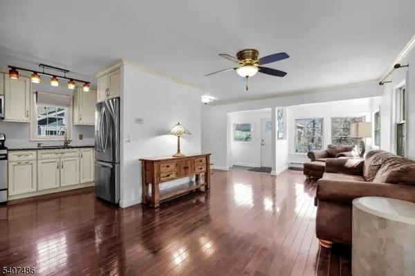 7 Shadowy Ln, West Milford Twp., NJ 07480