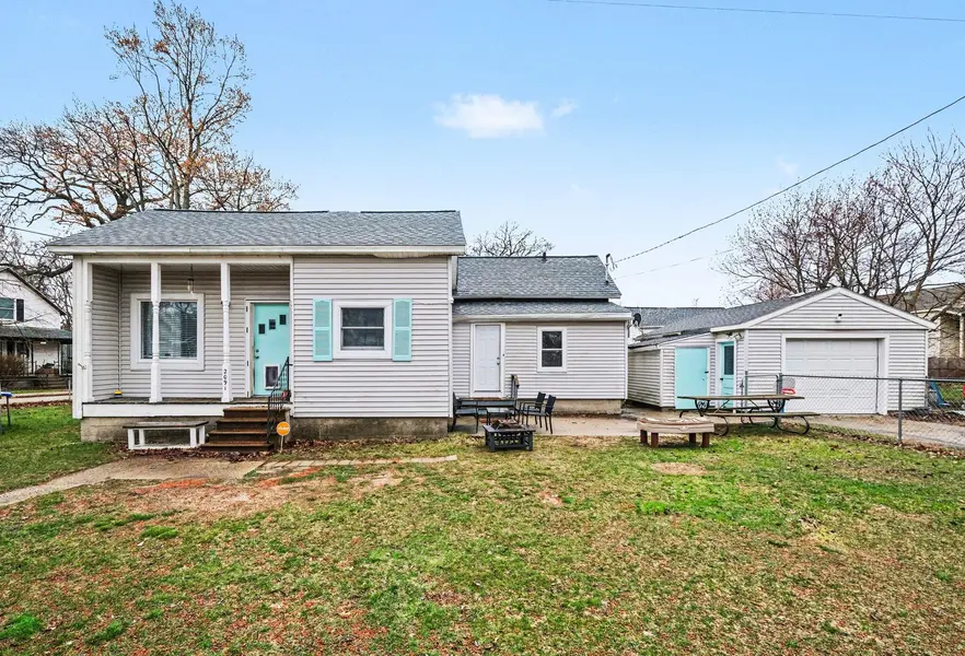 2091 Estes ST, Muskegon City, MI 49441