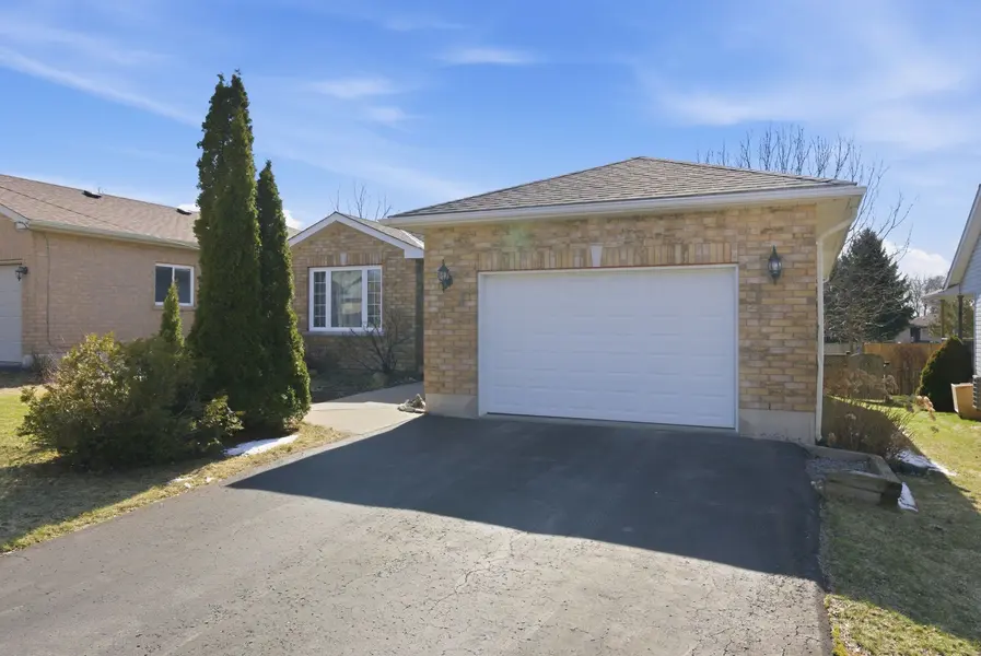 9 Jane's CT, Cramahe, ON K0K 1S0