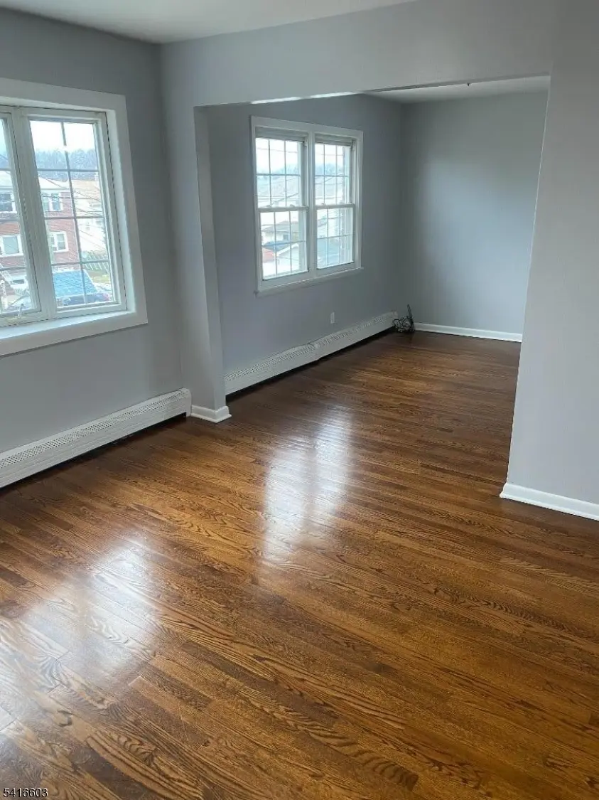 409 Gable Ln, Linden City, NJ 07036